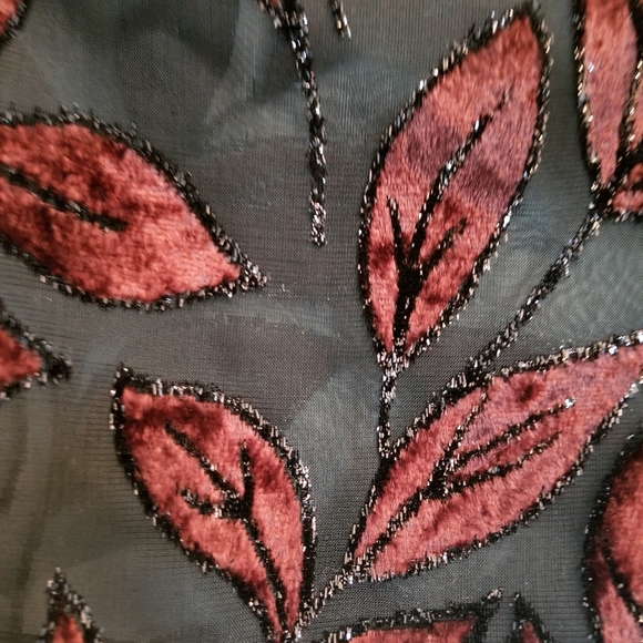 Blouse Small - Picture 2 of 3